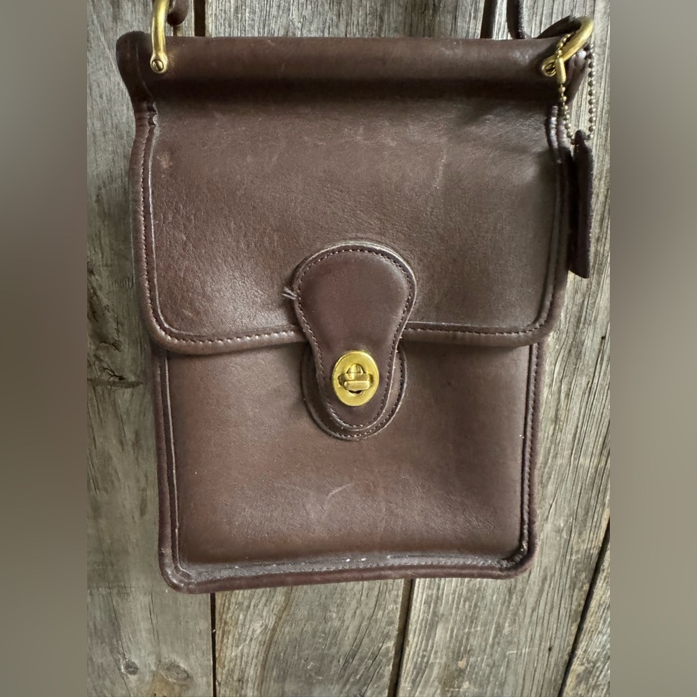 COACH Vintage Murphy 9930 Station Classic Leather Crossbody Shoulder Handbag